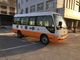 Vehículos comerciales del Outswing del autobús del práctico de costa de Toyota pequeños del personal de aluminio de la puerta proveedor